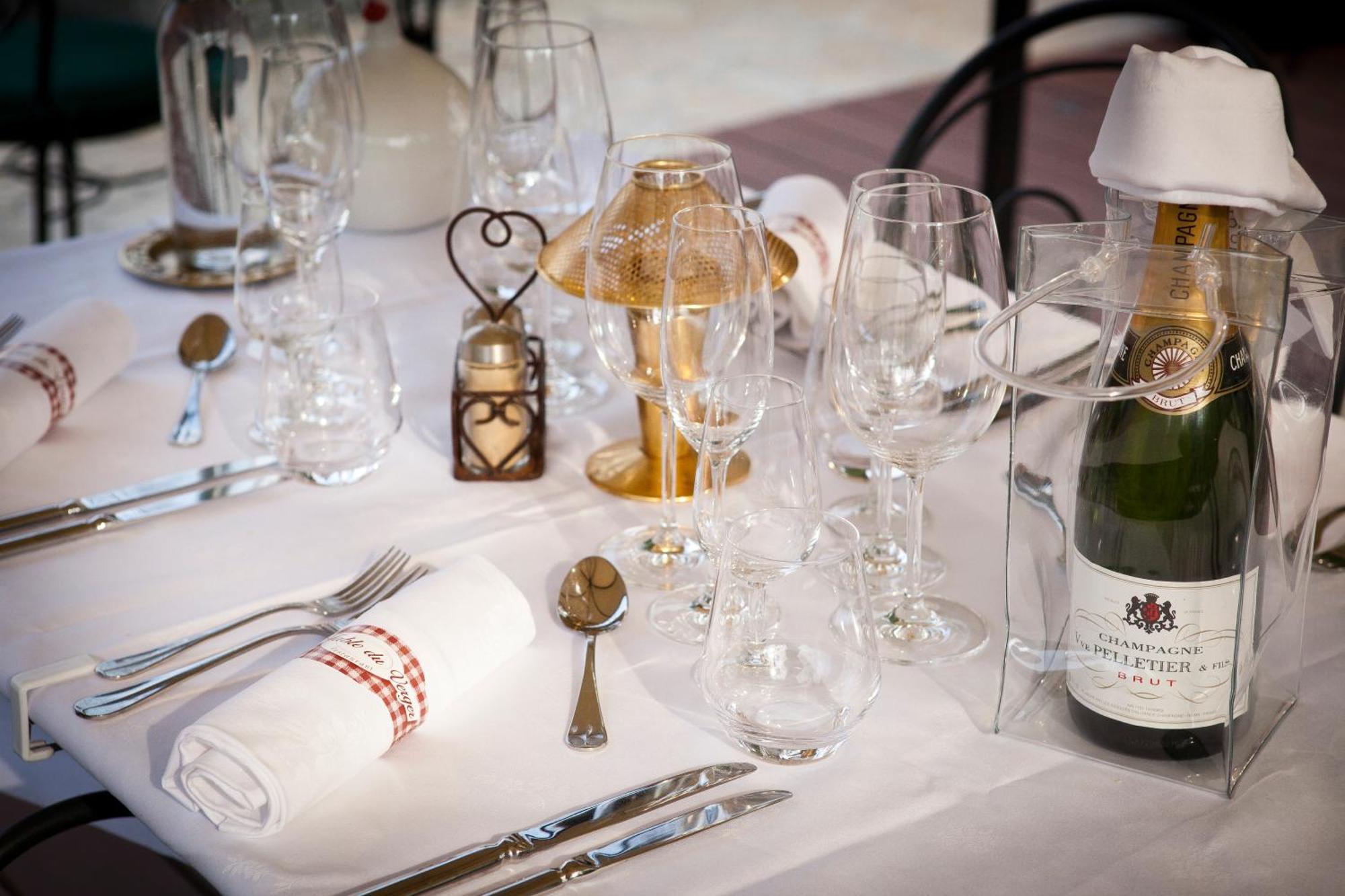 Hotel Restaurant Verger Des Chateaux, Route Des Vins Haut-Koenigsbourg Dieffenthal Esterno foto
