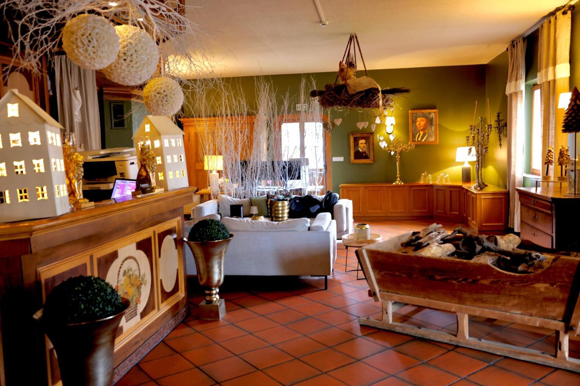 Hotel Restaurant Verger Des Chateaux, Route Des Vins Haut-Koenigsbourg Dieffenthal Esterno foto