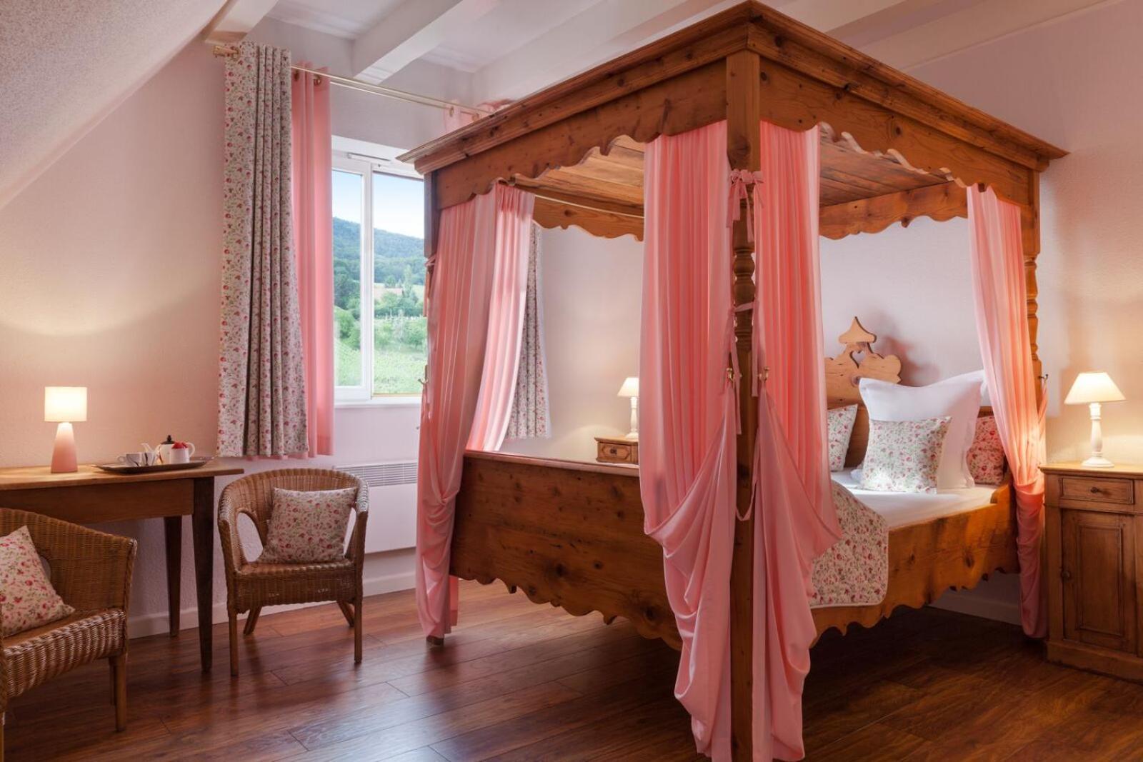Hotel Restaurant Verger Des Chateaux, Route Des Vins Haut-Koenigsbourg Dieffenthal Esterno foto