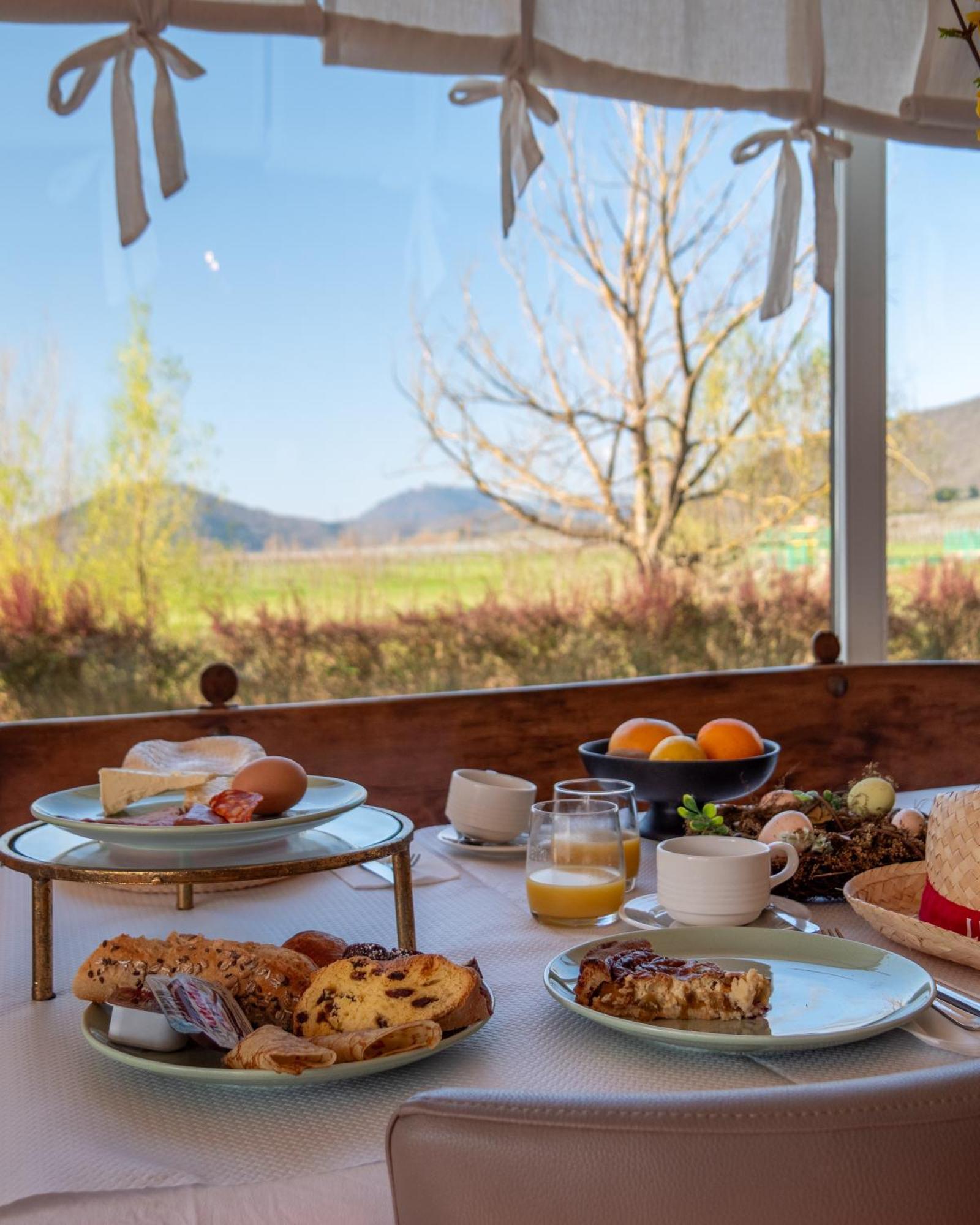Hotel Restaurant Verger Des Chateaux, Route Des Vins Haut-Koenigsbourg Dieffenthal Esterno foto