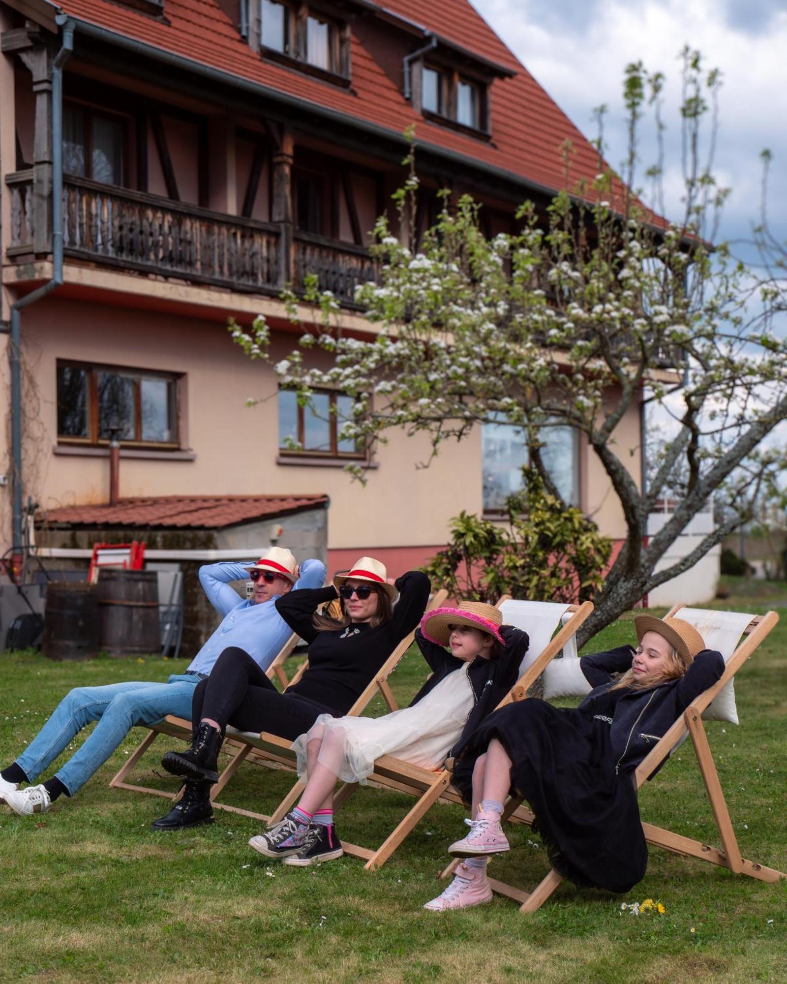 Hotel Restaurant Verger Des Chateaux, Route Des Vins Haut-Koenigsbourg Dieffenthal Esterno foto